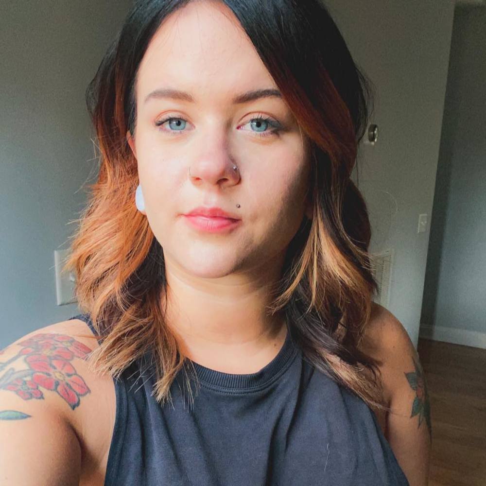 Meet your Posher, Carrie